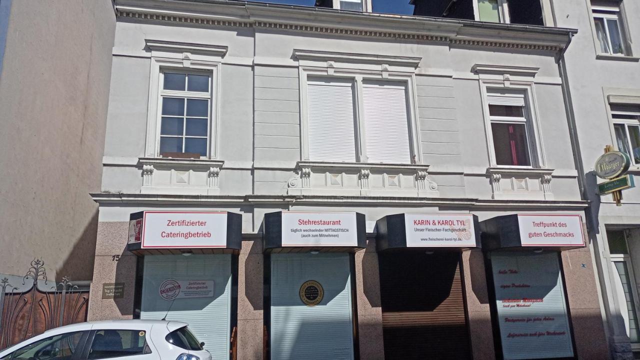 Zentrale Ferienwohnung Mit Blick Auf Die Paulinskirche Trier Exterior photo